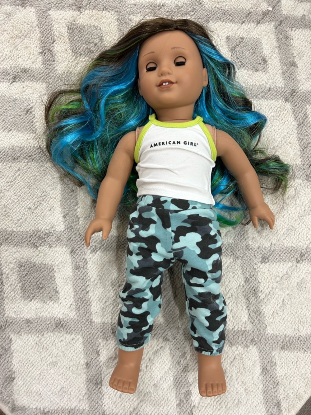 American Girl Truly Me Doll Outfit with Blue and Green Hair Streaks - Picture 2 of 7